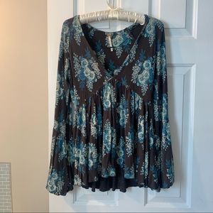 NWOT FREE PEOPLE LONG SLEEVE TOP